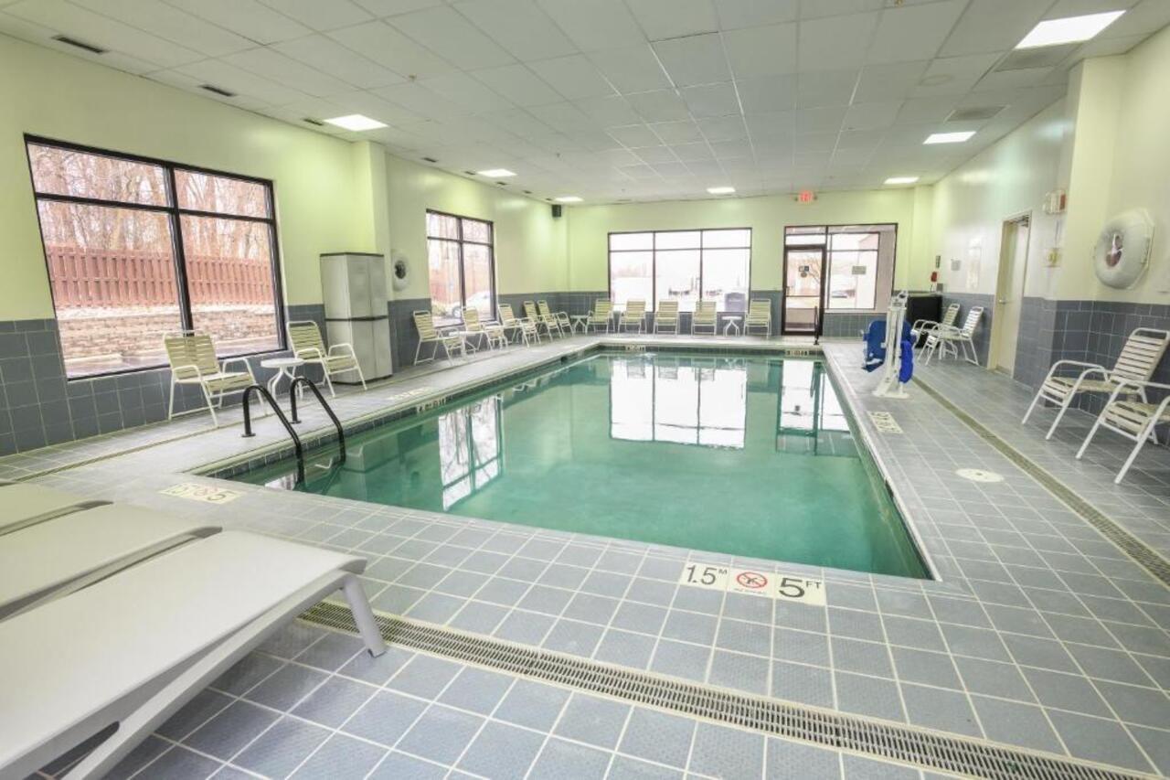 Hampton Inn Cincinnati Eastgate Bagian luar foto