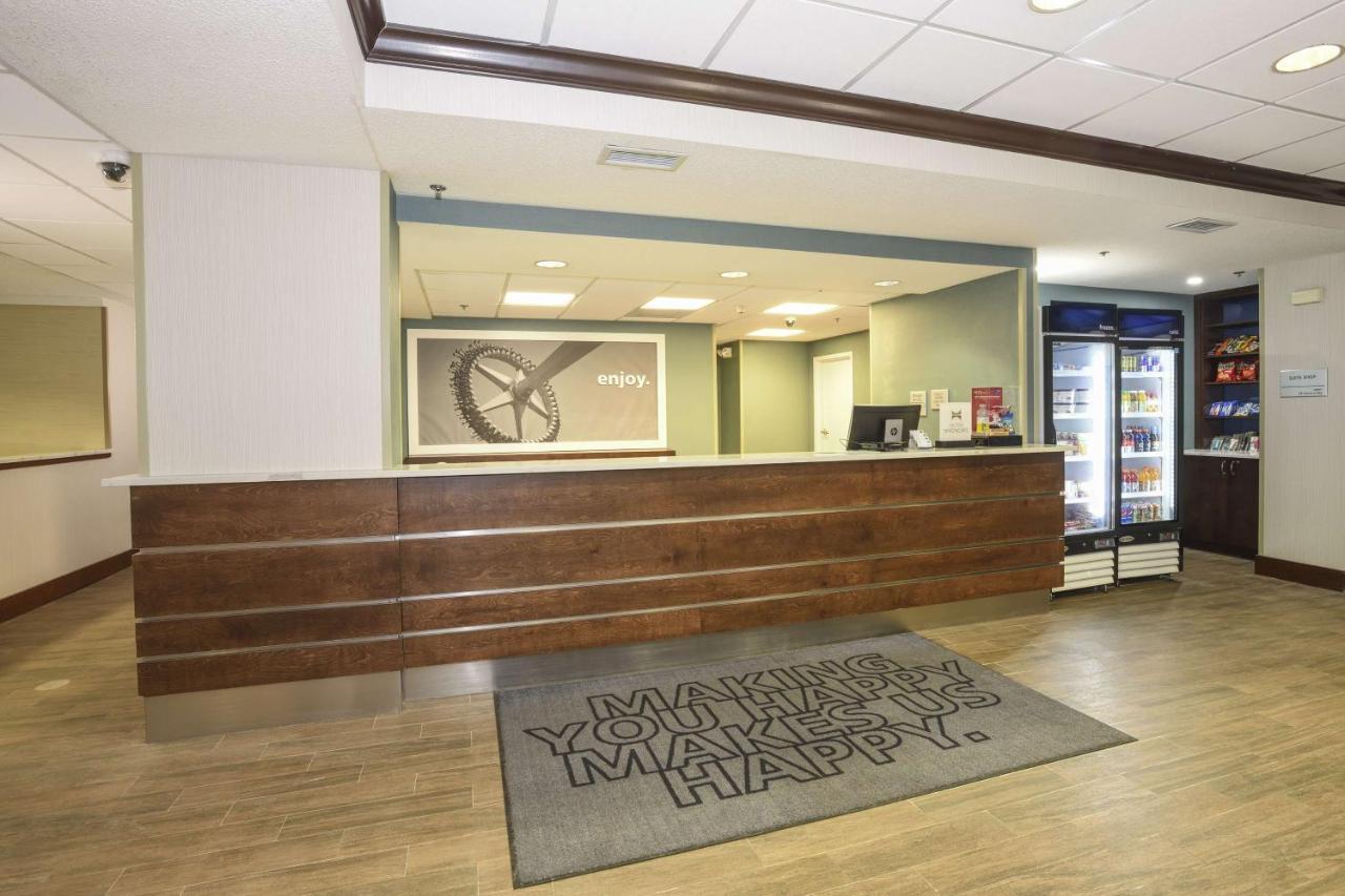 Hampton Inn Cincinnati Eastgate Bagian luar foto