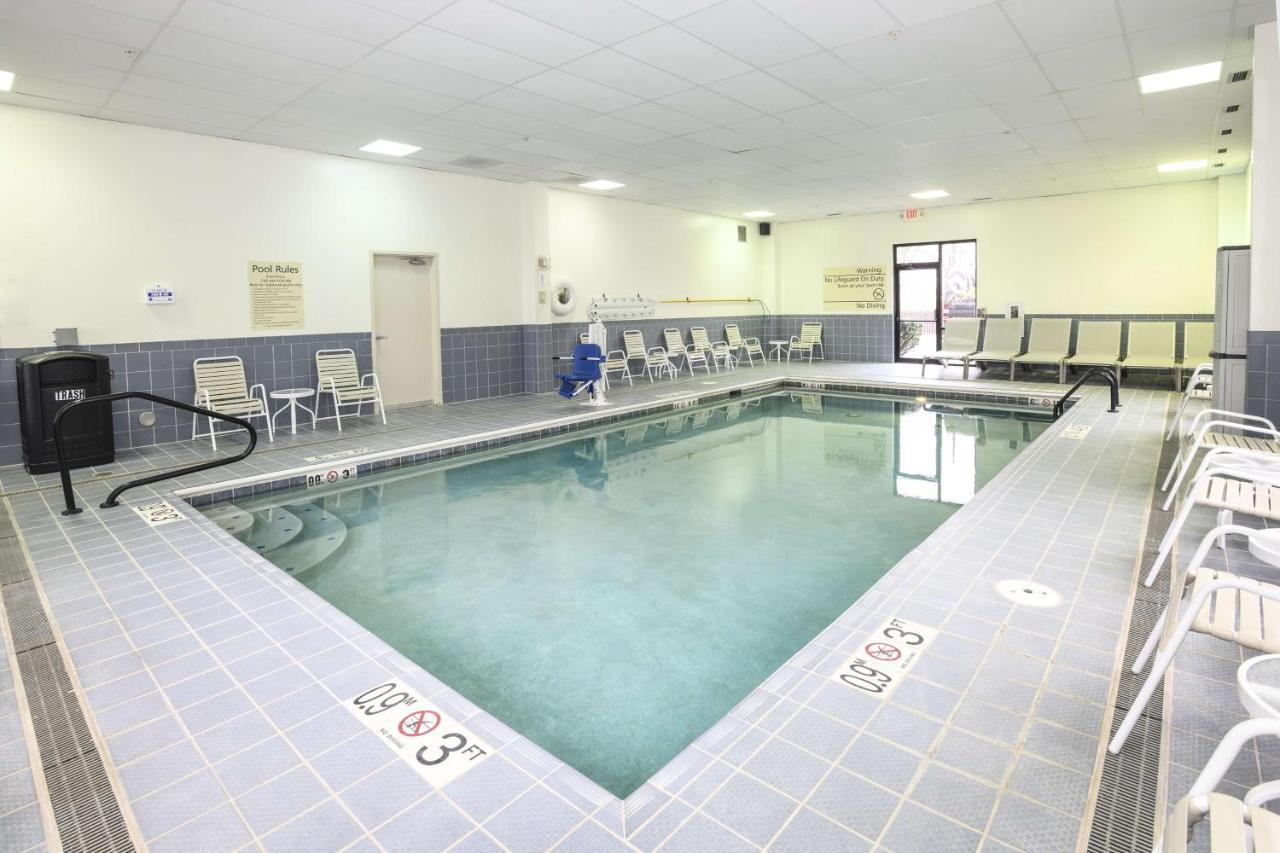 Hampton Inn Cincinnati Eastgate Bagian luar foto