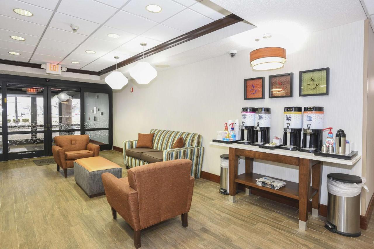 Hampton Inn Cincinnati Eastgate Bagian luar foto
