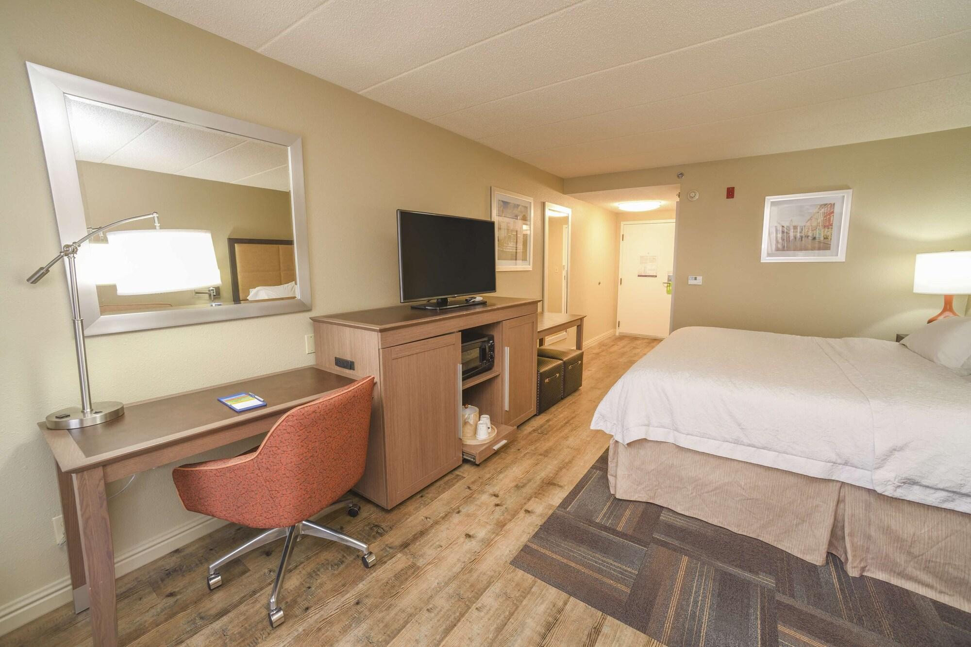 Hampton Inn Cincinnati Eastgate Bagian luar foto