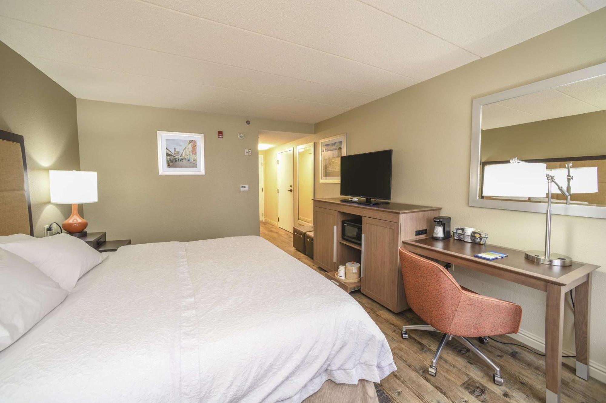 Hampton Inn Cincinnati Eastgate Bagian luar foto