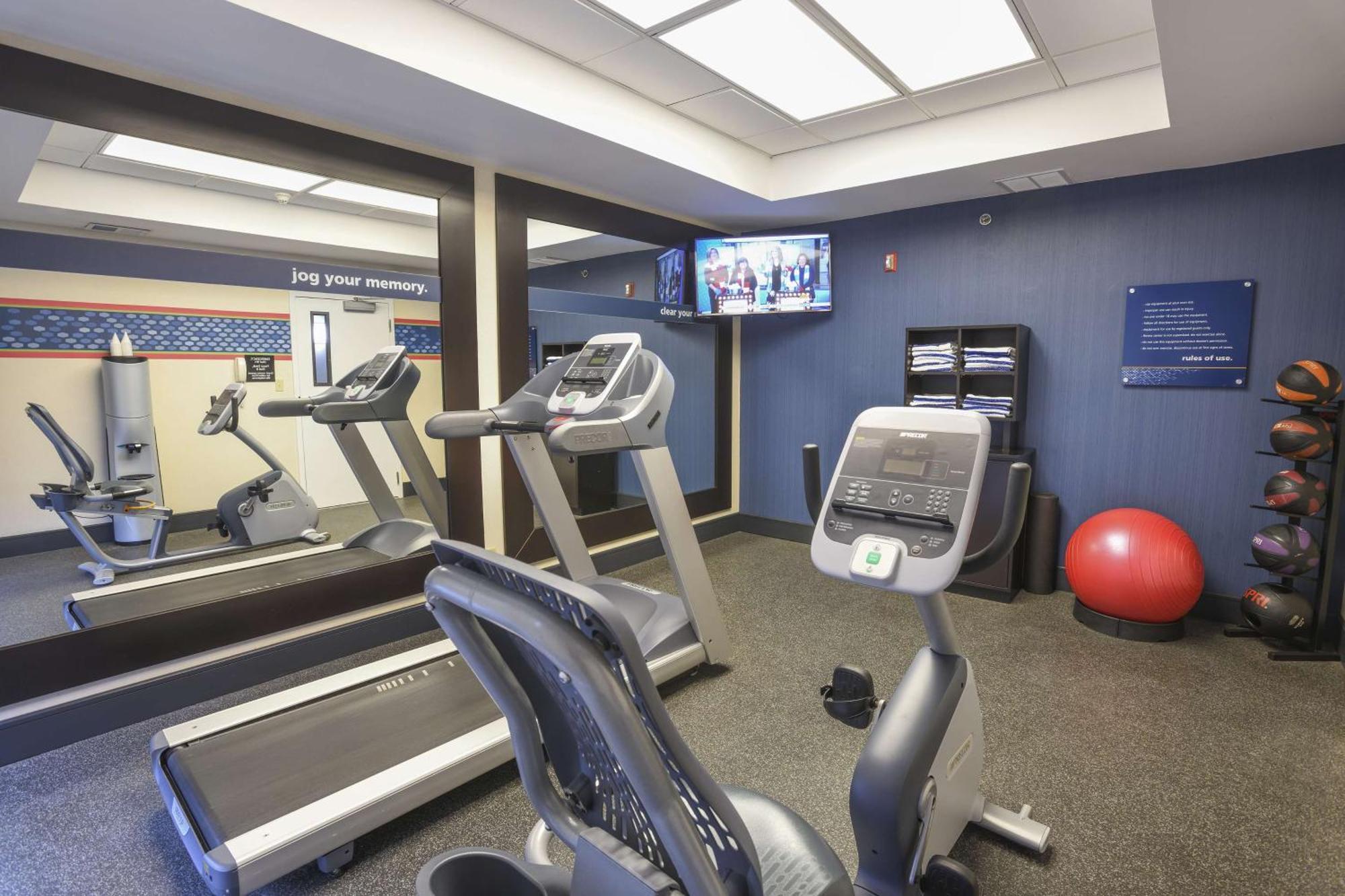 Hampton Inn Cincinnati Eastgate Bagian luar foto