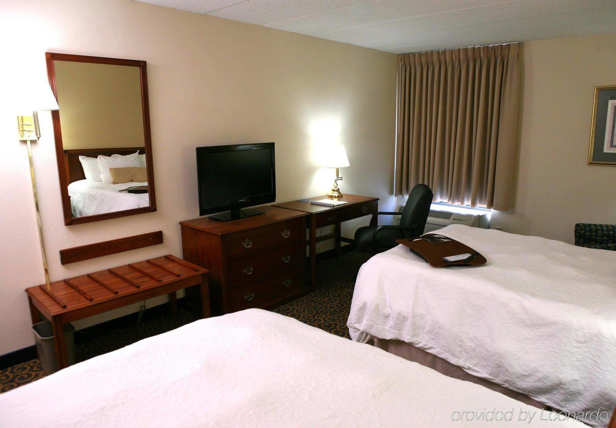 Hampton Inn Cincinnati Eastgate Ruang foto